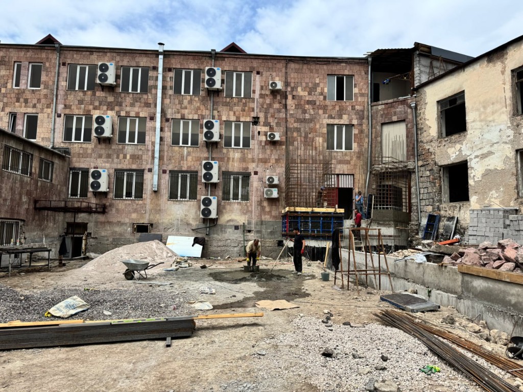 Construction process, Z. Kanakertsi 50