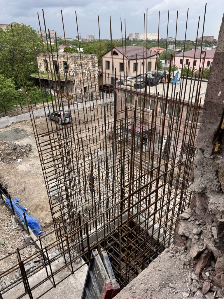 Construction process, Z. Kanakertsi 50