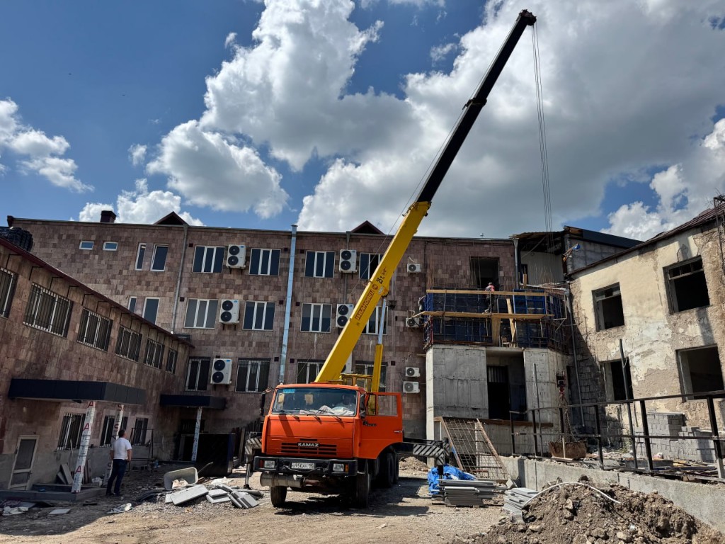Construction process, Z. Kanakertsi 50