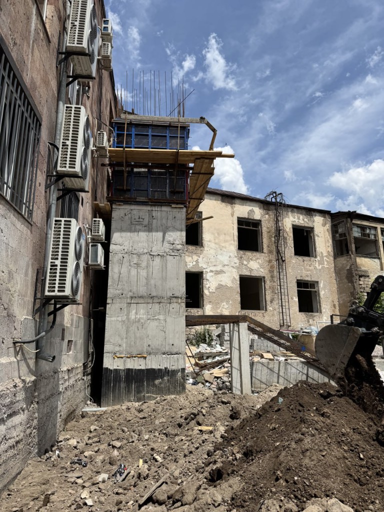 Construction process, Z. Kanakertsi 50